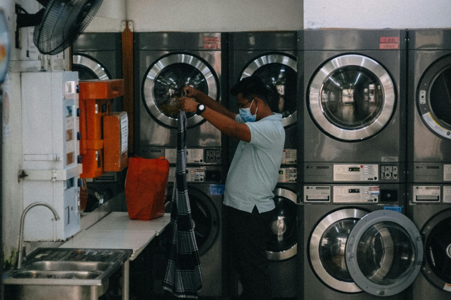 Key Benefits: Consistent staffing for high-volume operations, reliable and diligent workers, improved turnaround times, reduced operational bottlenecks.